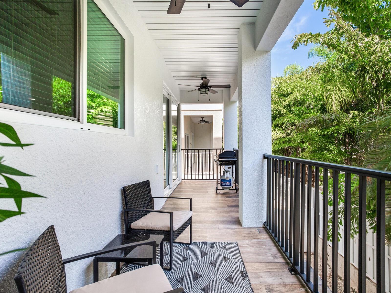 GAY SHORES - Residential Lease