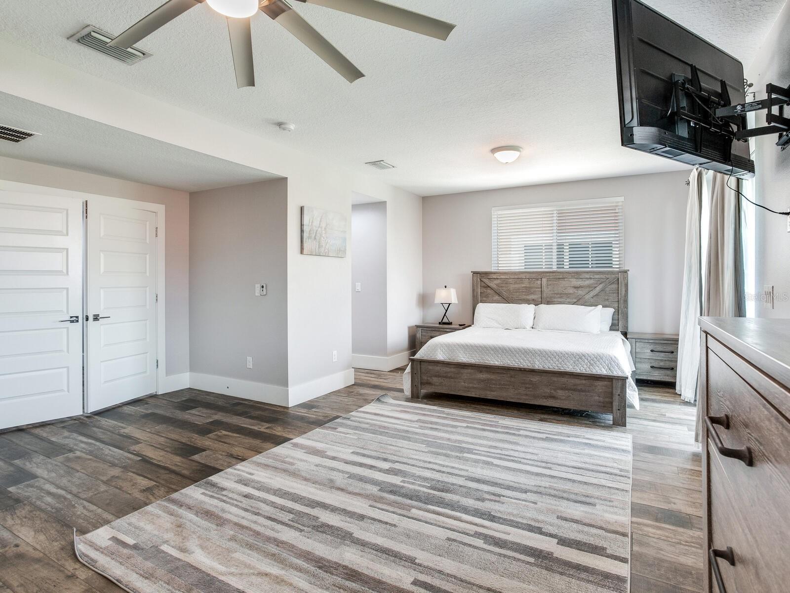 GAY SHORES - Residential Lease