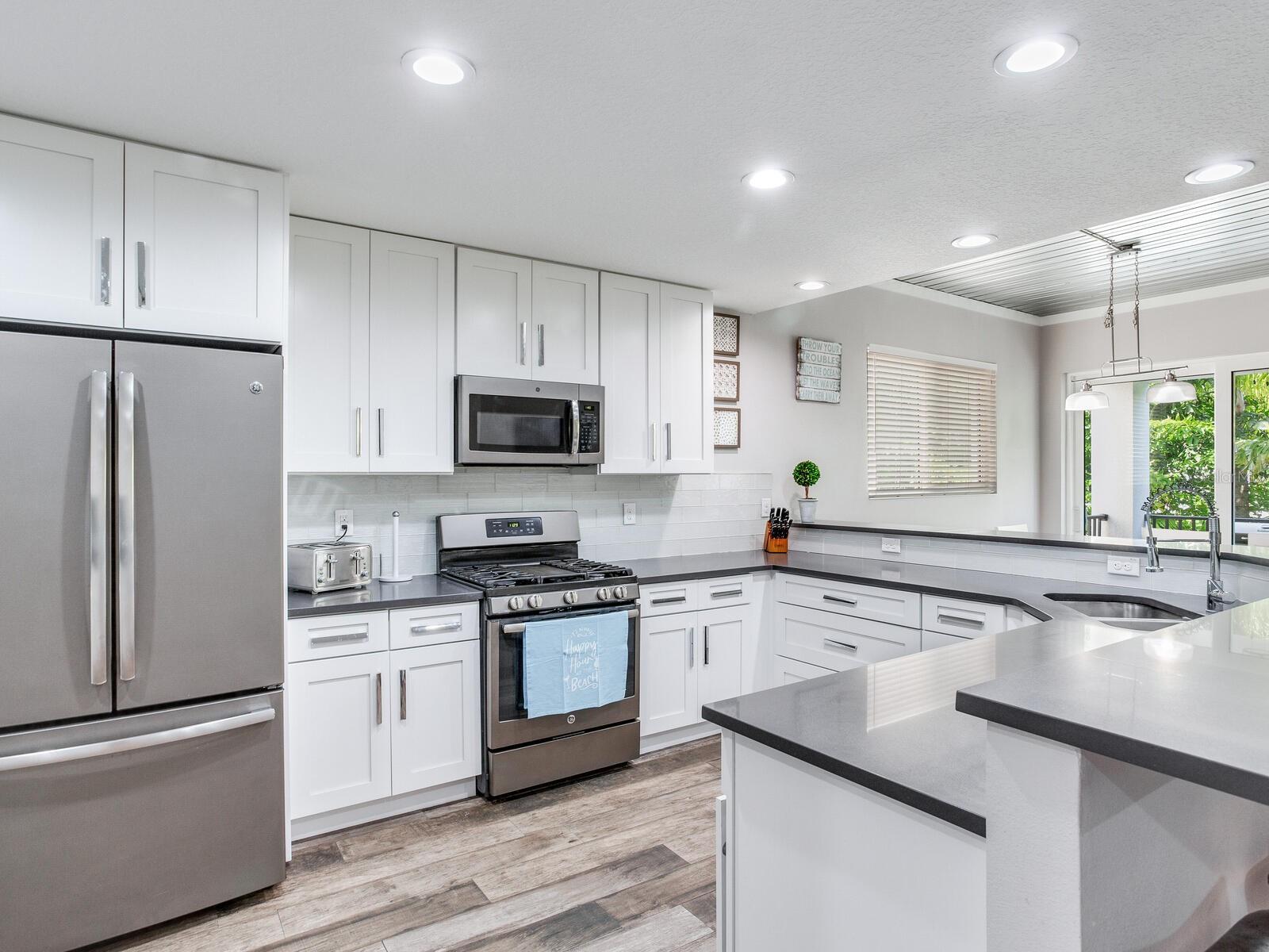 GAY SHORES - Residential Lease