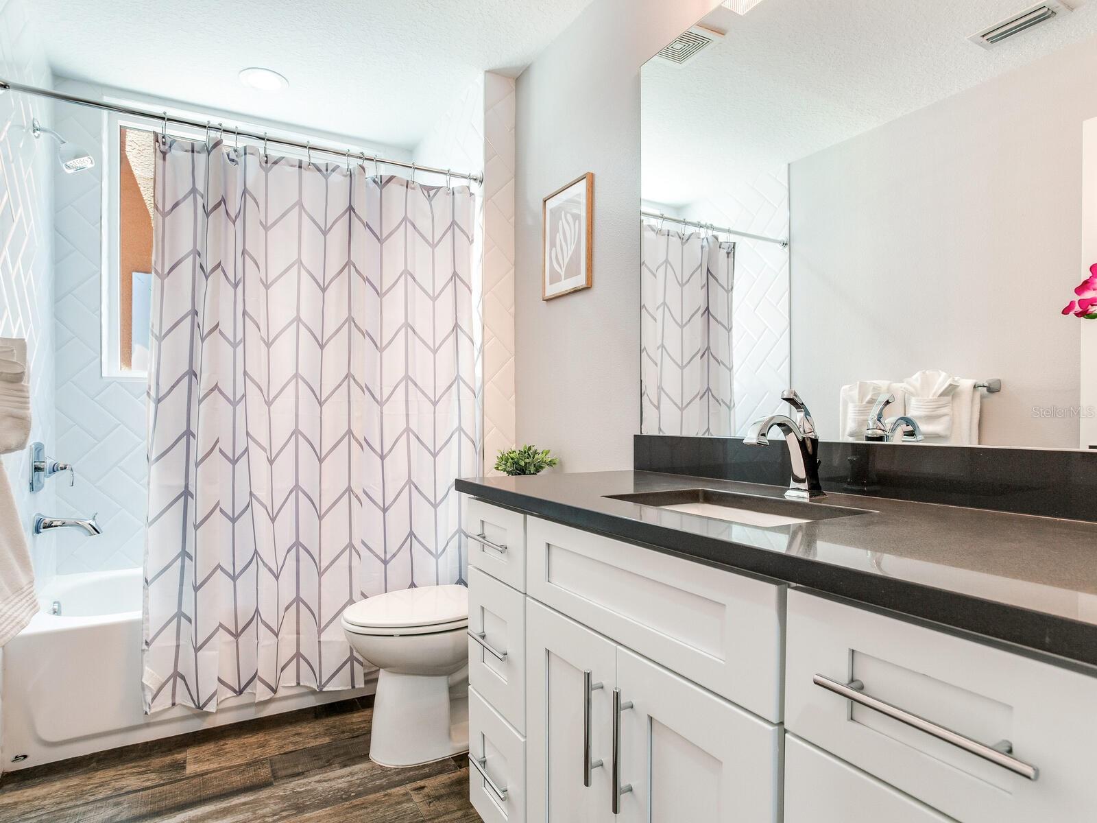 GAY SHORES - Residential Lease