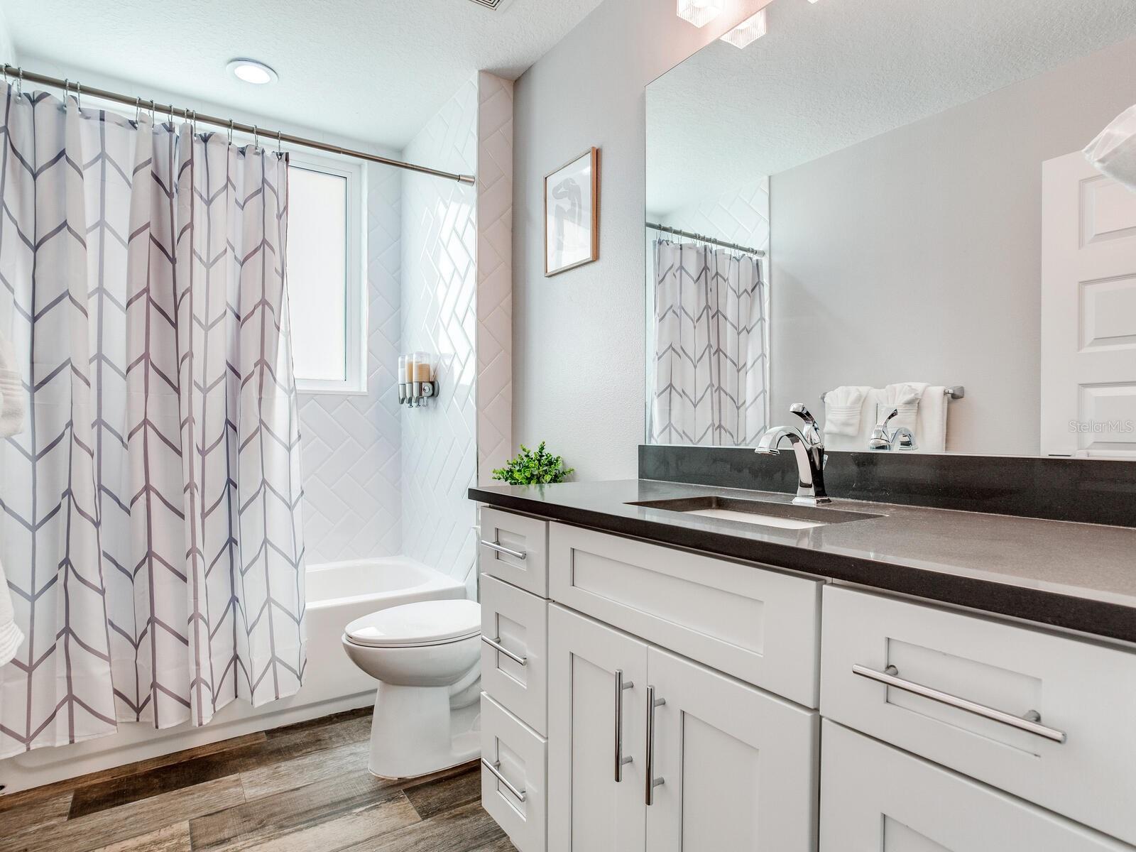 GAY SHORES - Residential Lease
