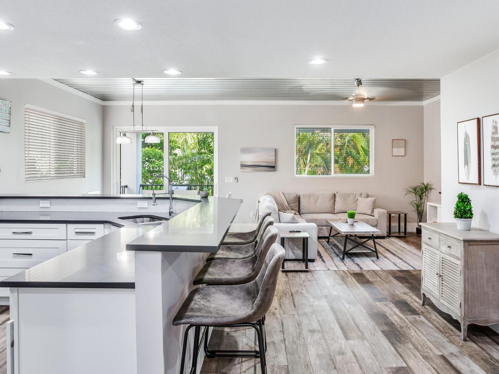 GAY SHORES - Residential Lease