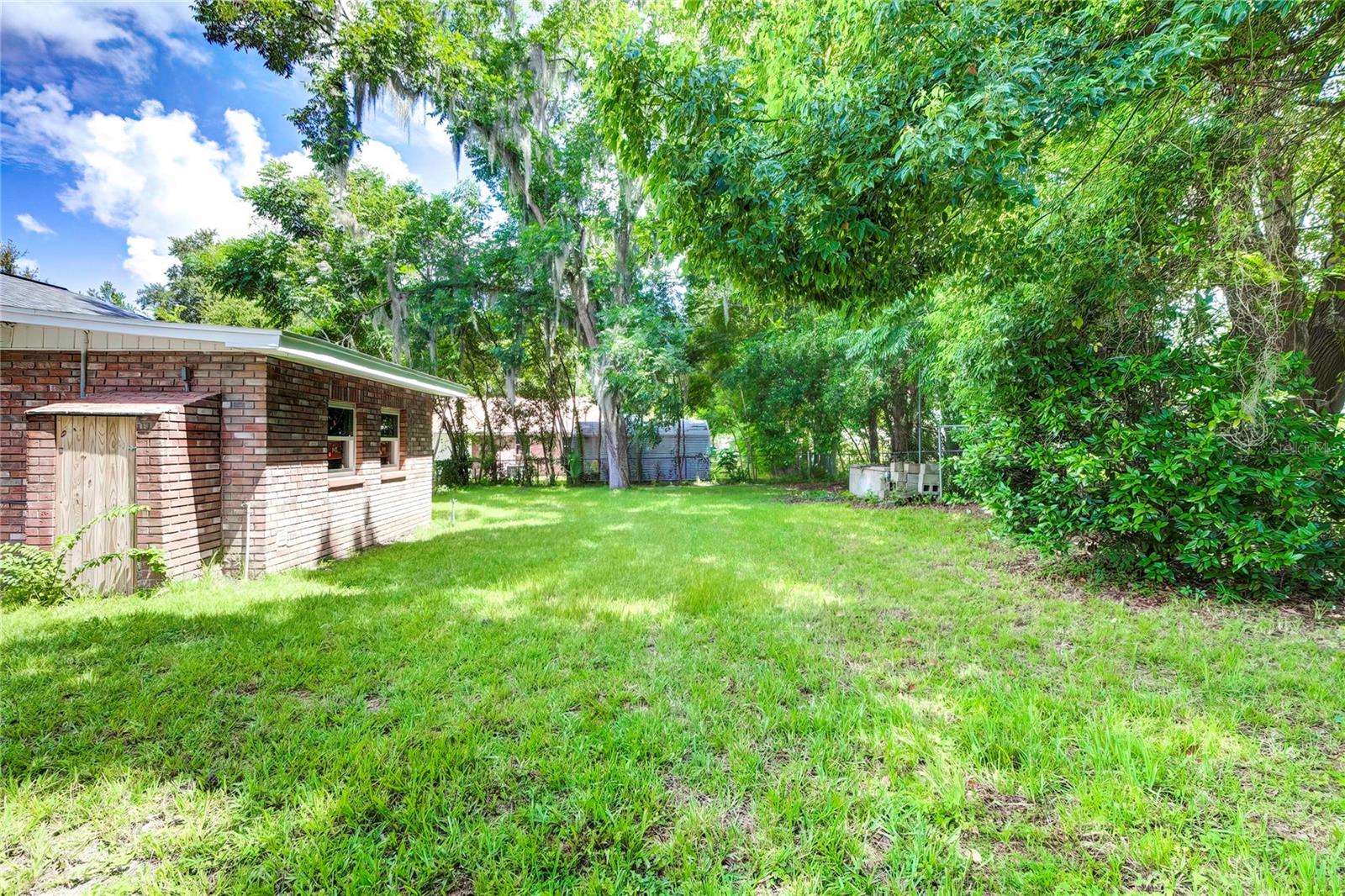 MEADOVISTA - Residential