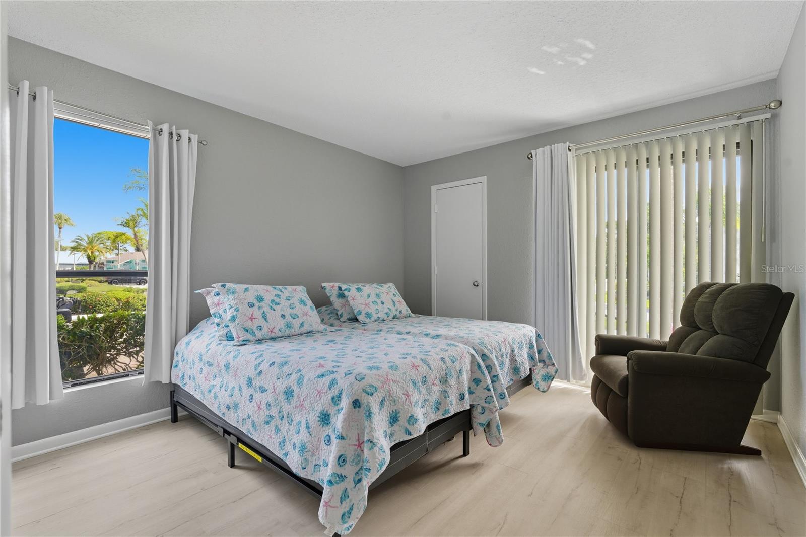 HARBOR CLUB CONDO - Residential