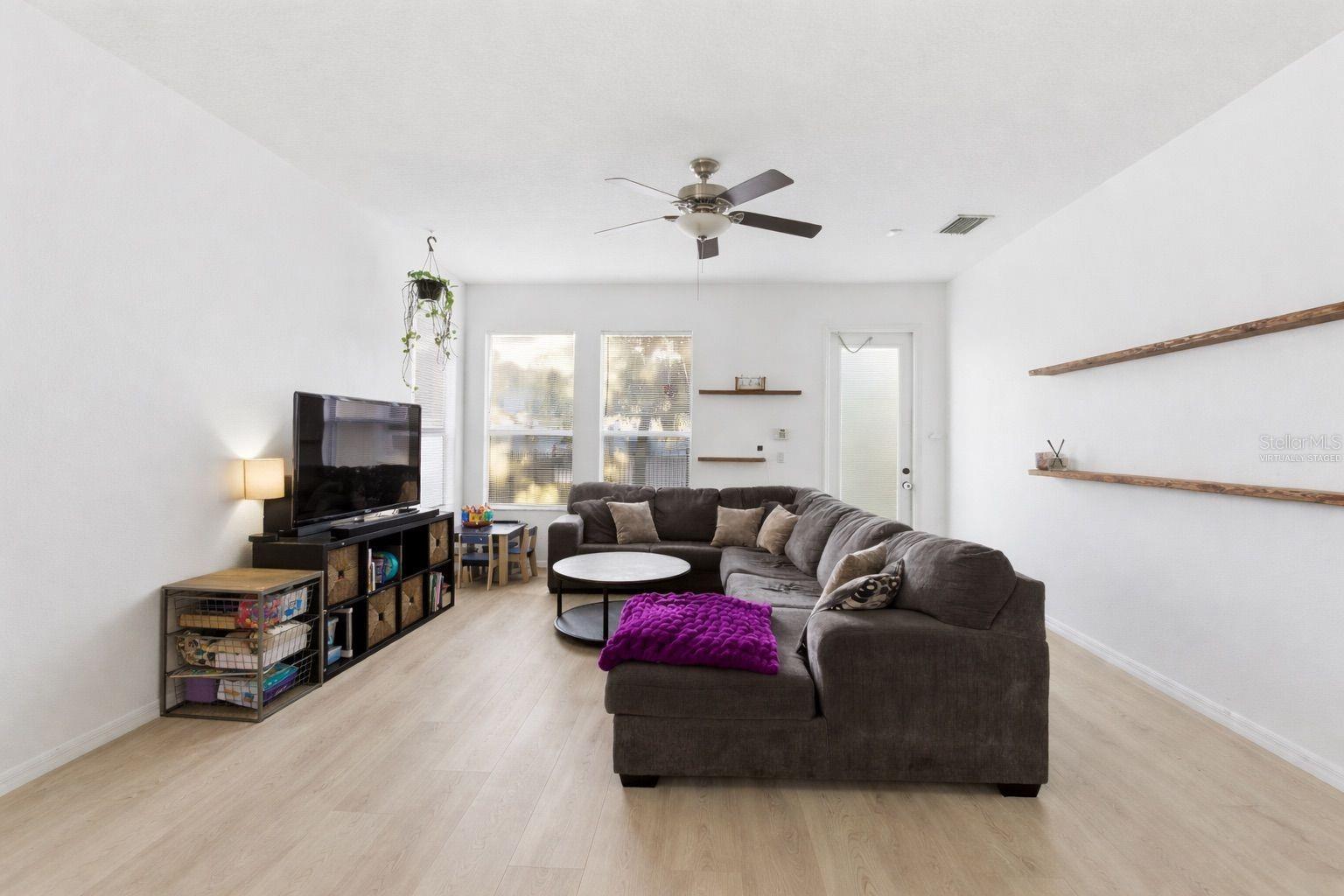 SIGNATURE LKS-PCL 01B - Residential