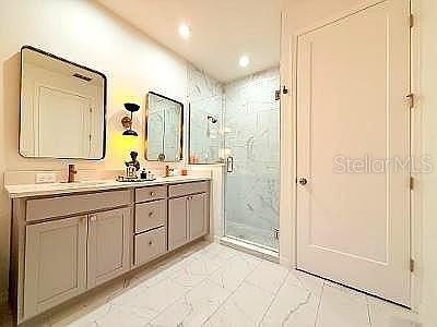 STARWOOD PHASE N - Residential Lease
