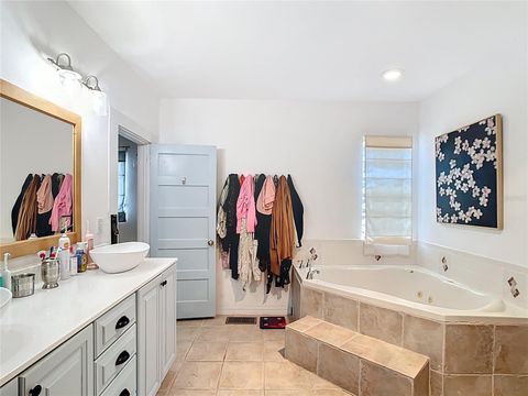 Tiny photo for 511 E Mirror Lake Drive, Fruitland Park, FL 34731 (MLS # O6336425)