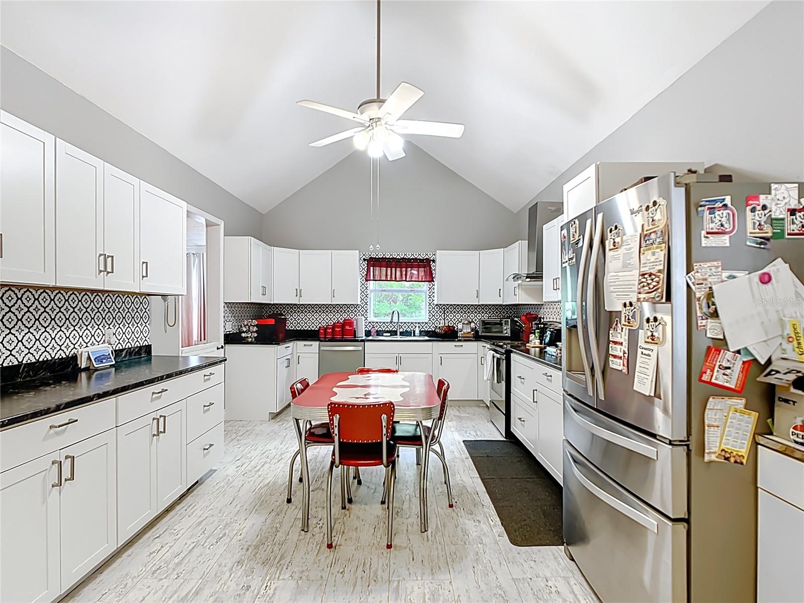 FRUITLAND PARK - Commercial Sale