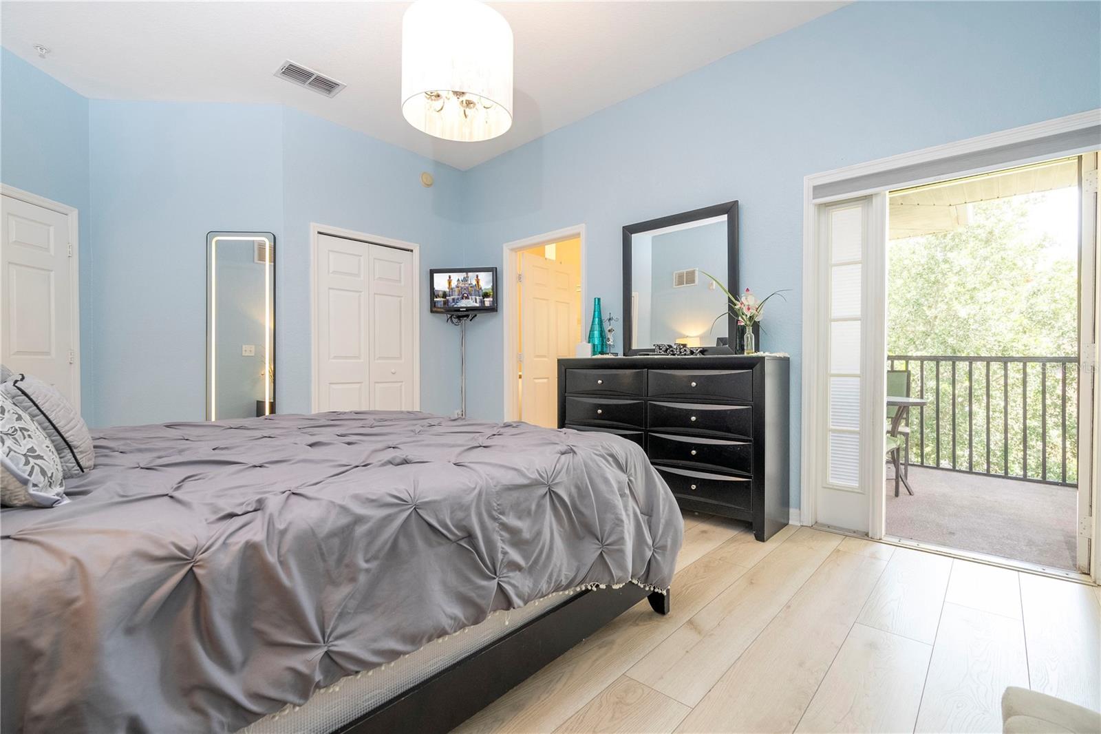 CARIBE COVE PH 02 CONDO - Residential