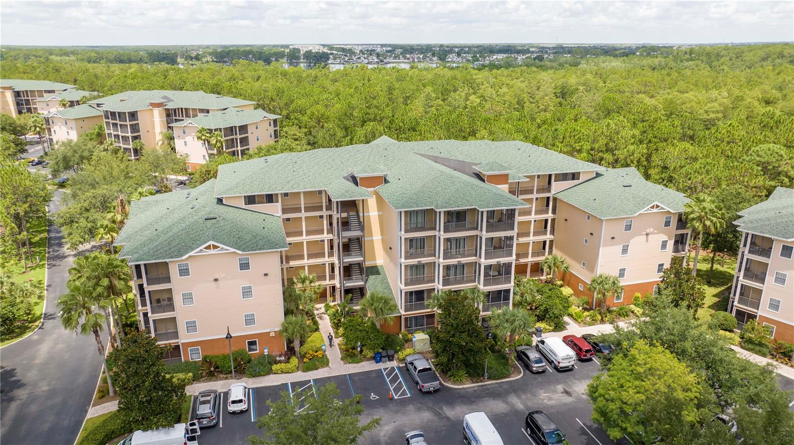 CARIBE COVE PH 02 CONDO - Residential