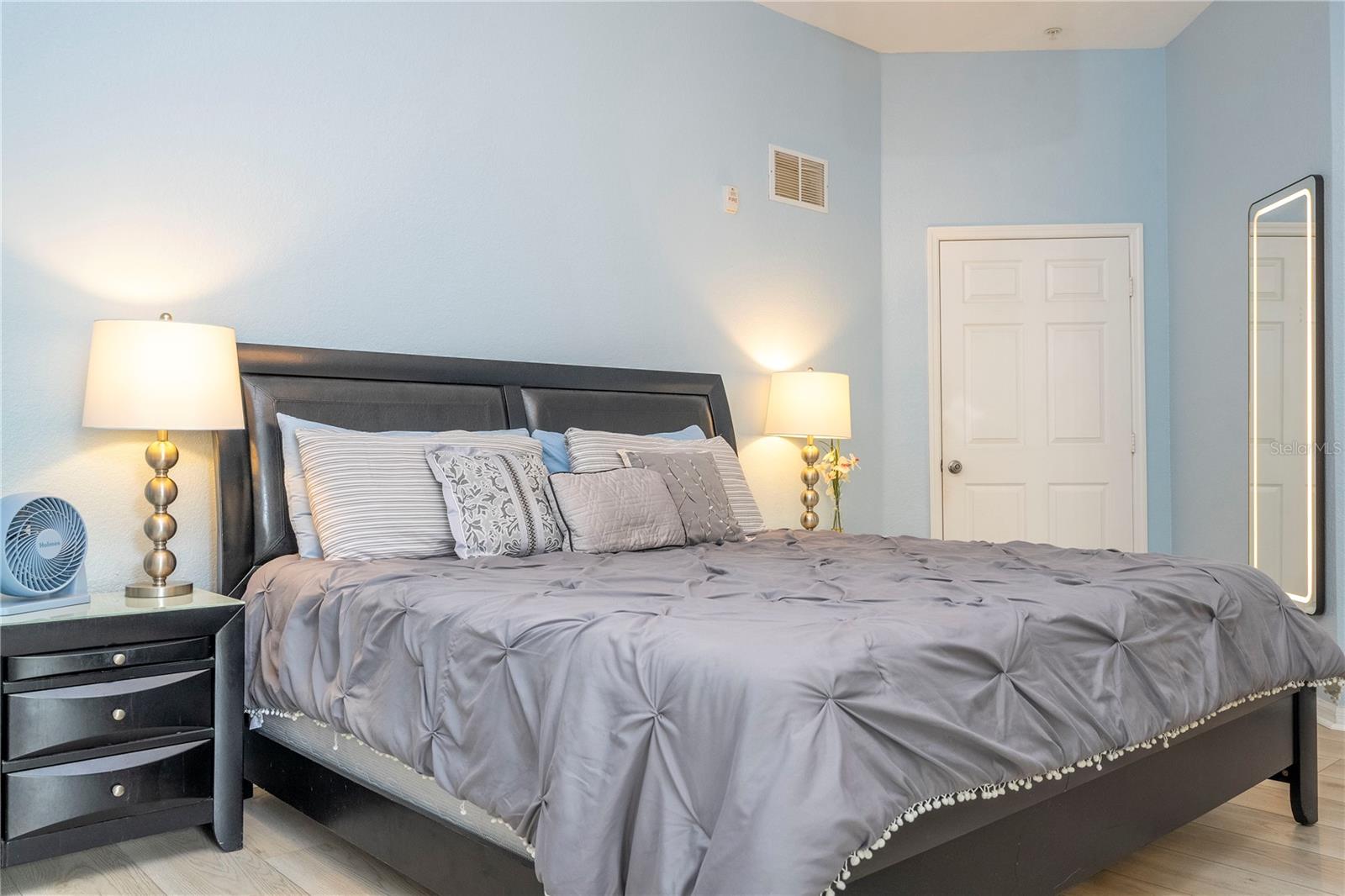 CARIBE COVE PH 02 CONDO - Residential