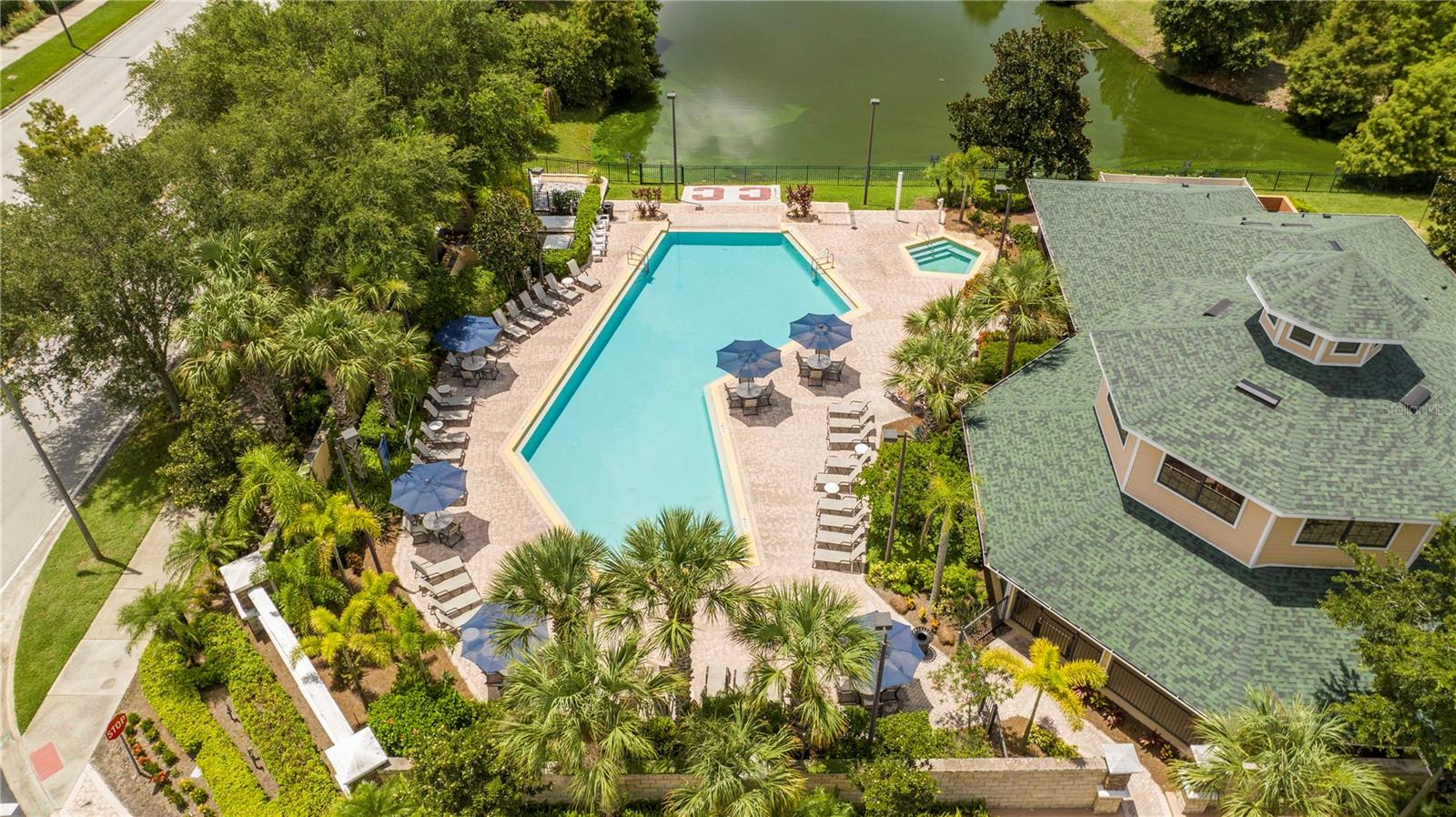 CARIBE COVE PH 02 CONDO - Residential
