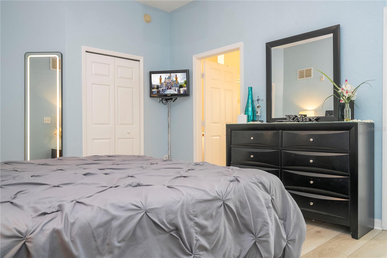 CARIBE COVE PH 02 CONDO - Residential