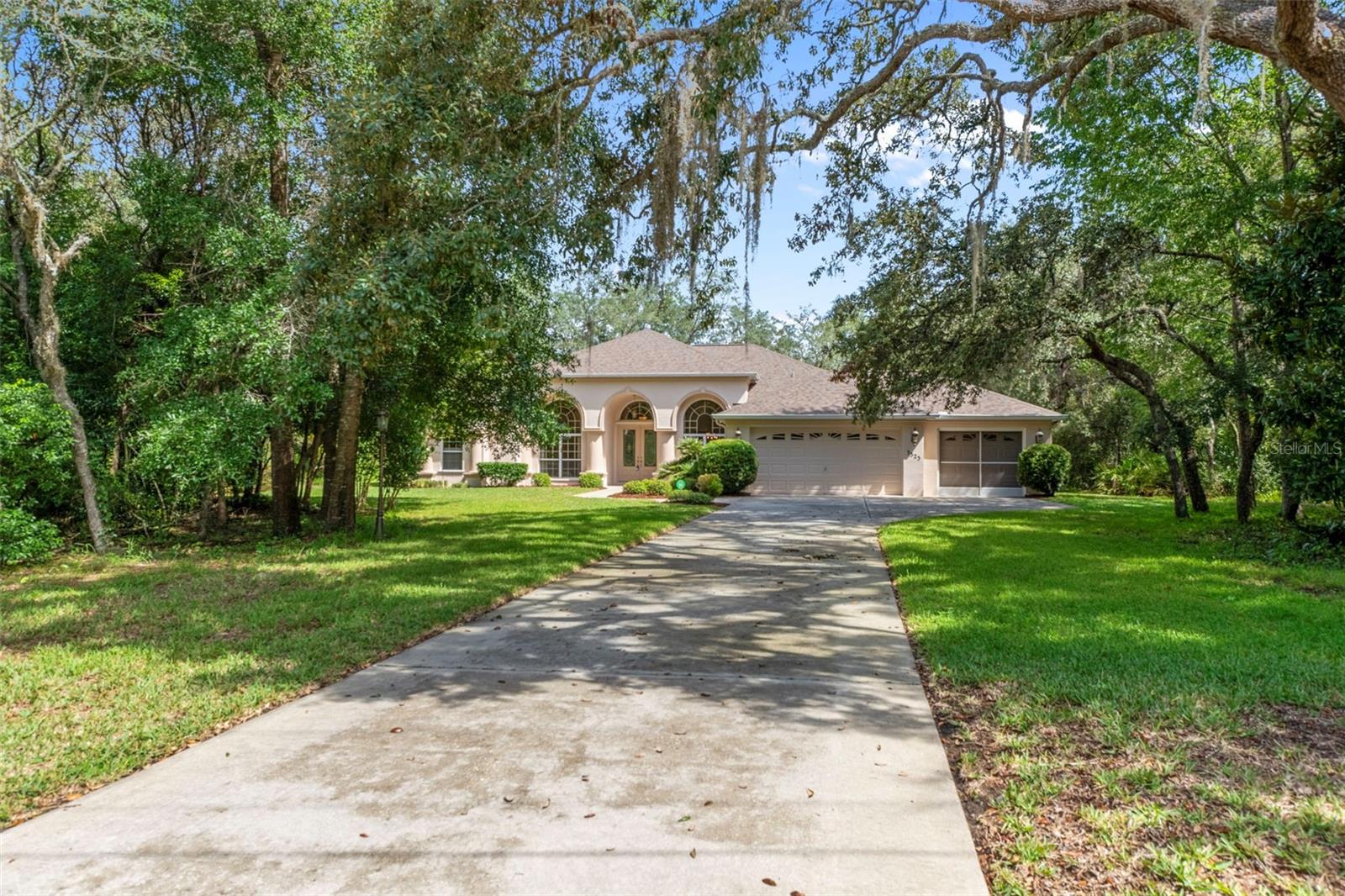3323 W BLOSSOM DRIVE