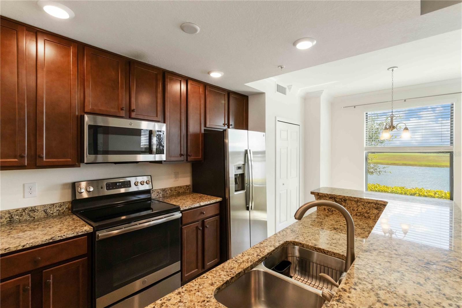 VERANDA IV AT LAKEWOOD NATIONAL PH II - Residential