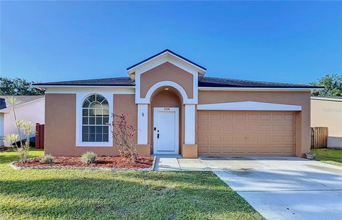 Photo of 11535 Wellman Drive, Riverview, FL 33578 (MLS # TB8375656)