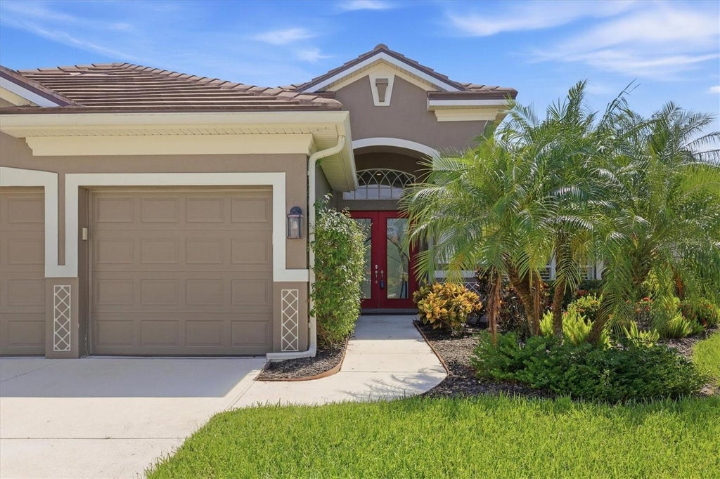 Photo of 1020 Creek Nine Drive, North Port, FL 34291 (MLS # A4707456)
