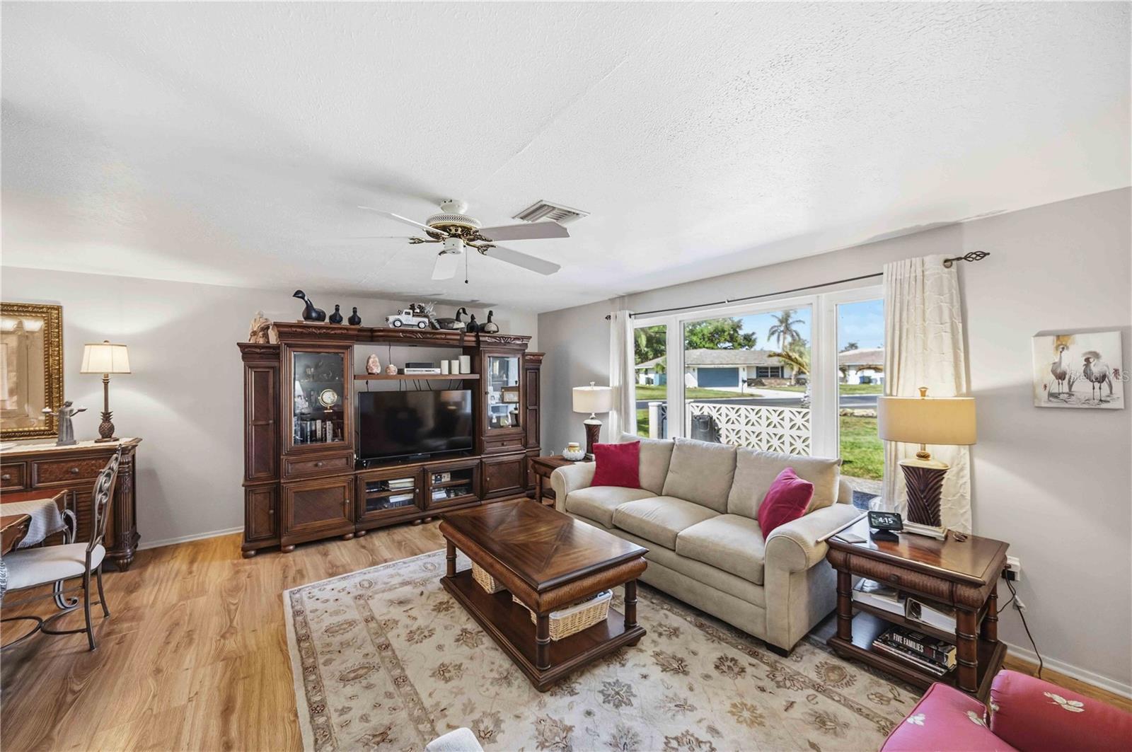 VENICE GARDENS - Residential