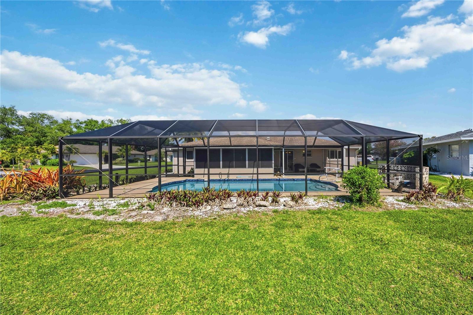 VENICE GARDENS - Residential