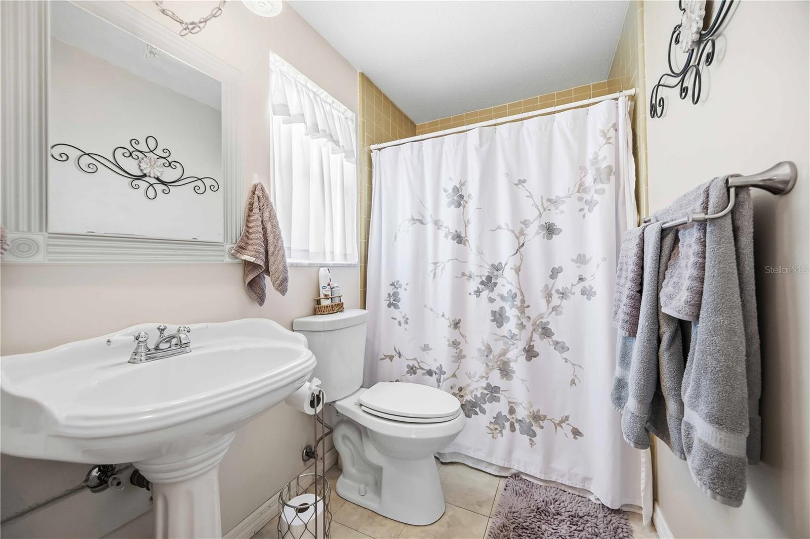 VENICE GARDENS - Residential