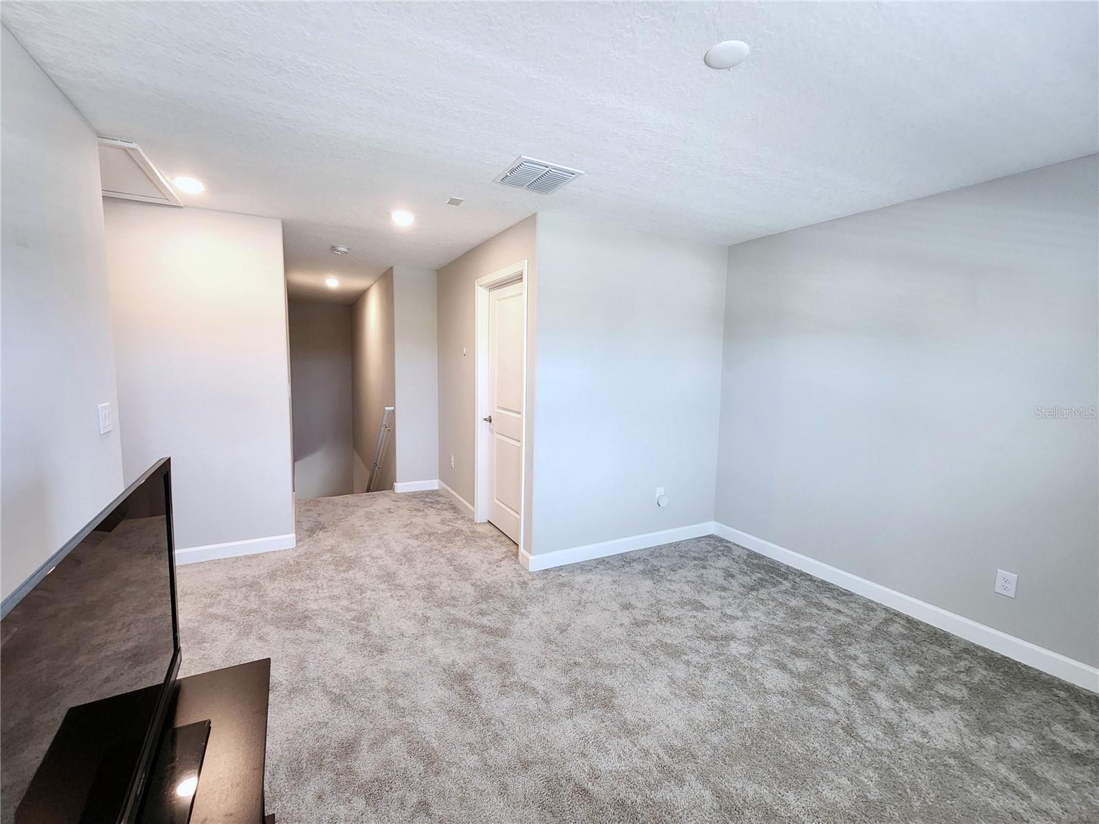 FOREST BROOKE ACTIVE ADULT PH - Residential Lease