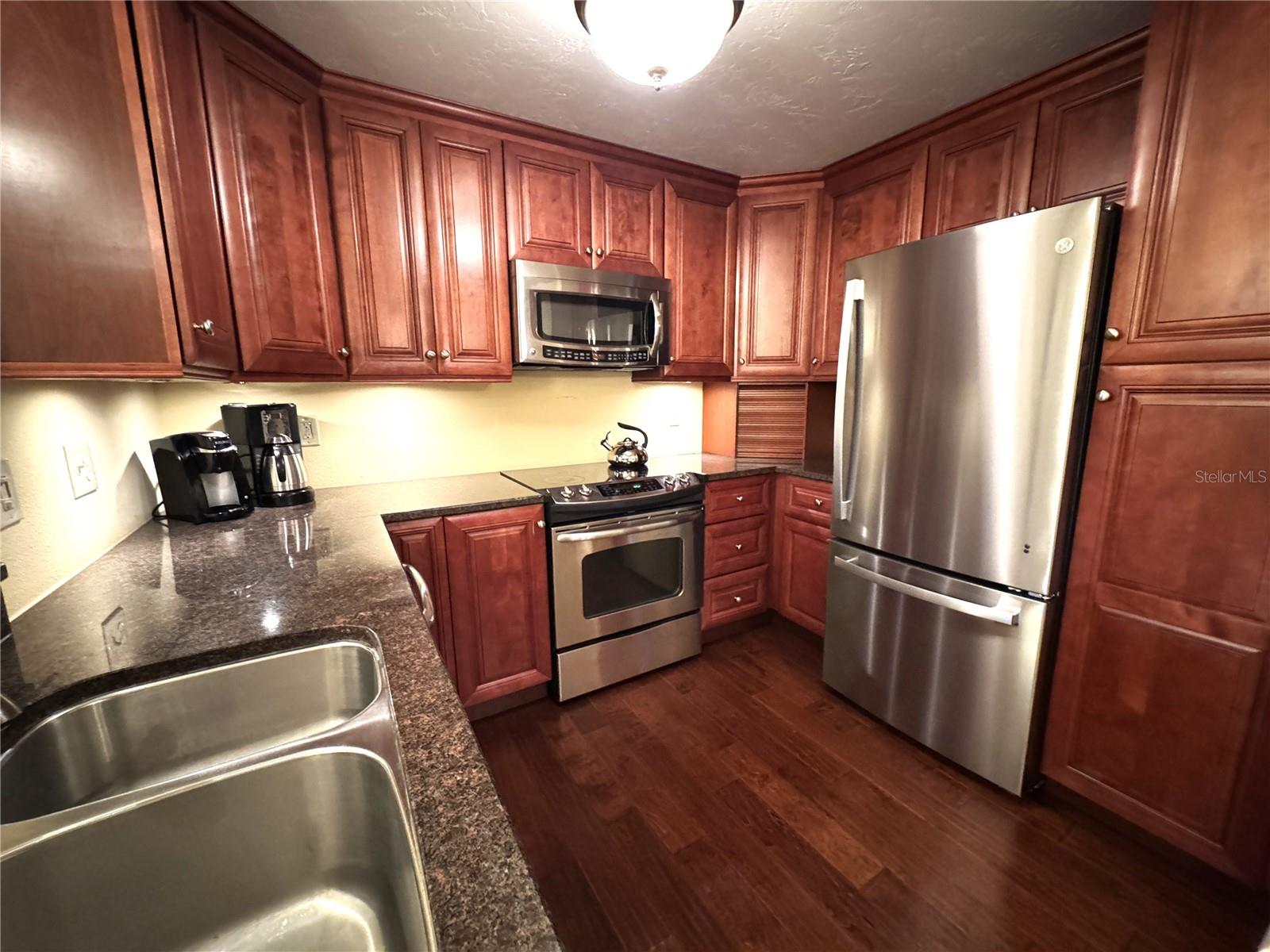 NOKOMIS BAYSHORE CLUB - Residential