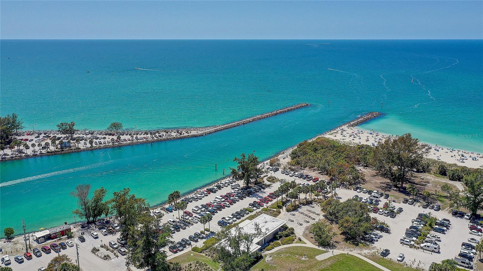 NOKOMIS BAYSHORE CLUB - Residential
