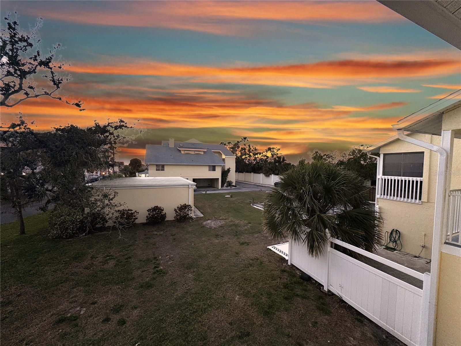 NOKOMIS BAYSHORE CLUB - Residential
