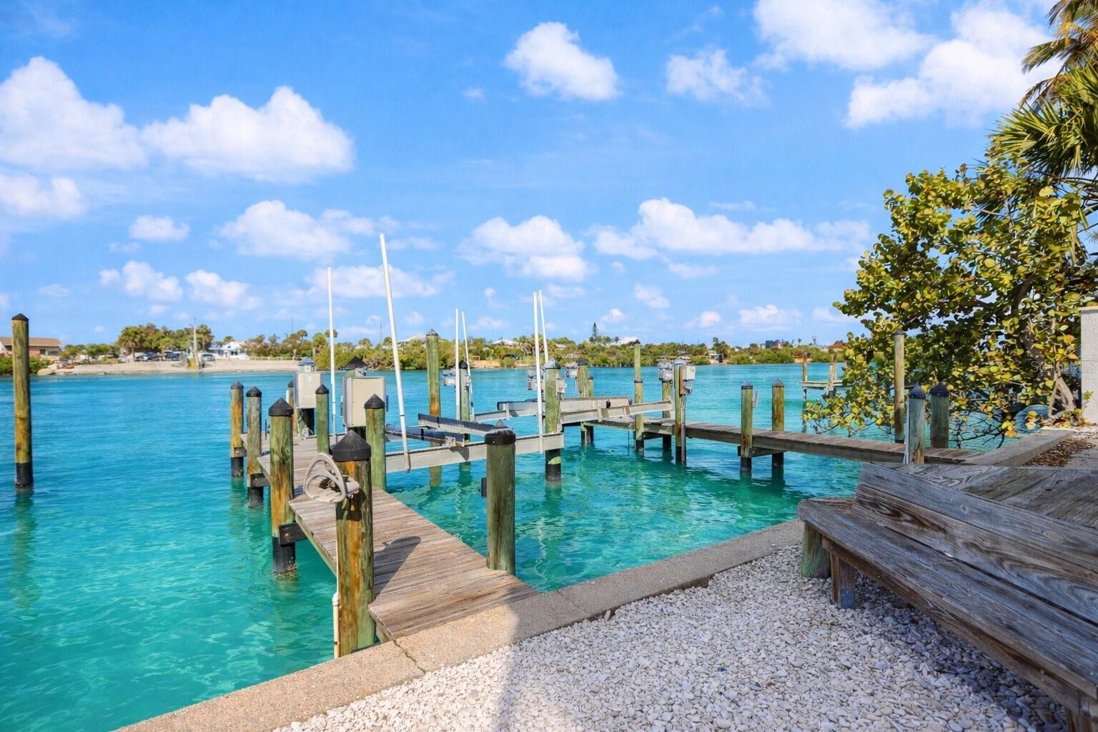 NOKOMIS BAYSHORE CLUB - Residential