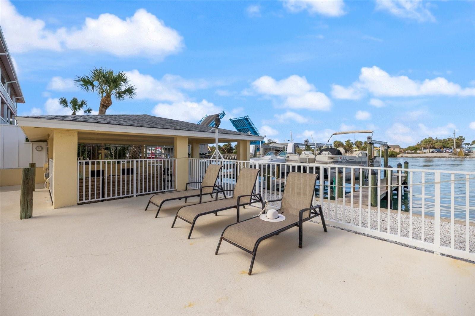 NOKOMIS BAYSHORE CLUB - Residential