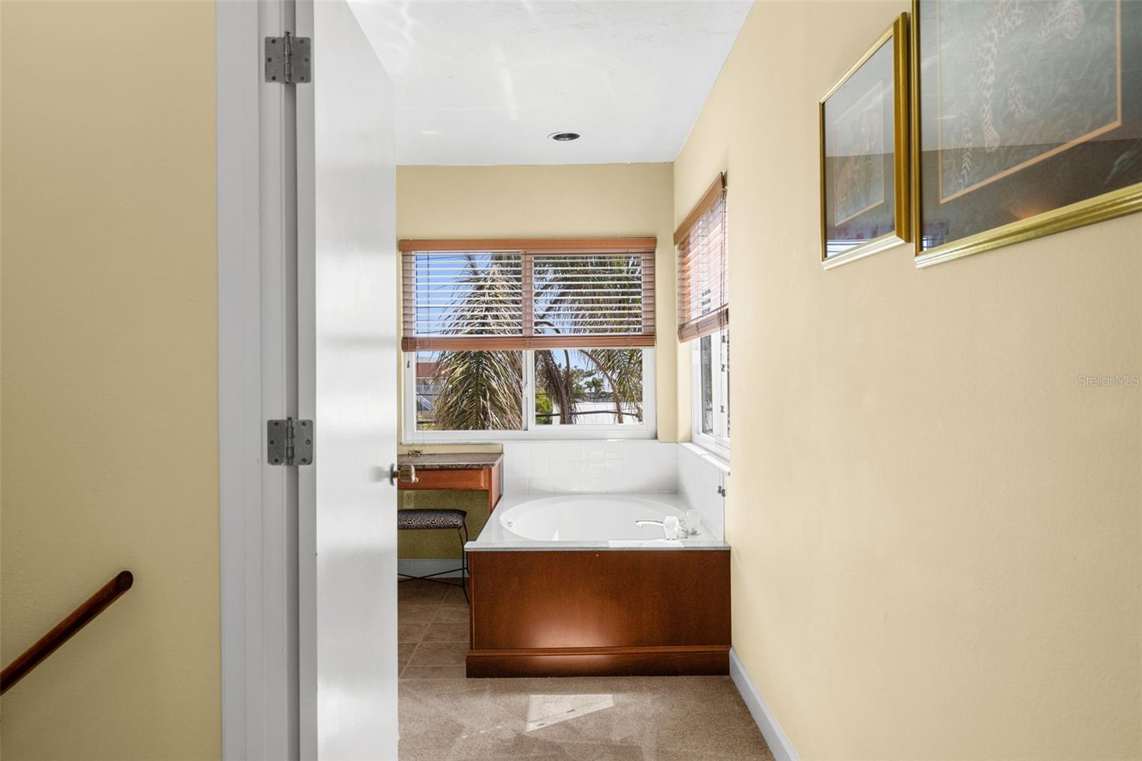 NOKOMIS BAYSHORE CLUB - Residential