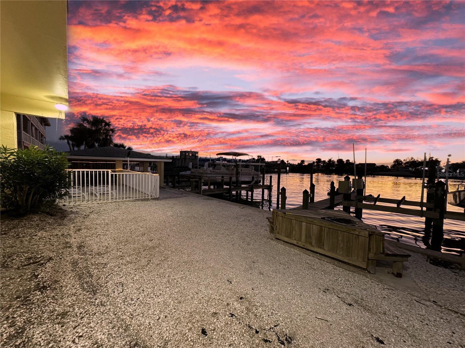 NOKOMIS BAYSHORE CLUB - Residential