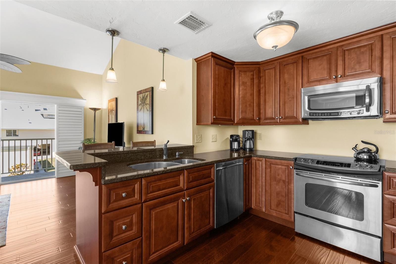 NOKOMIS BAYSHORE CLUB - Residential