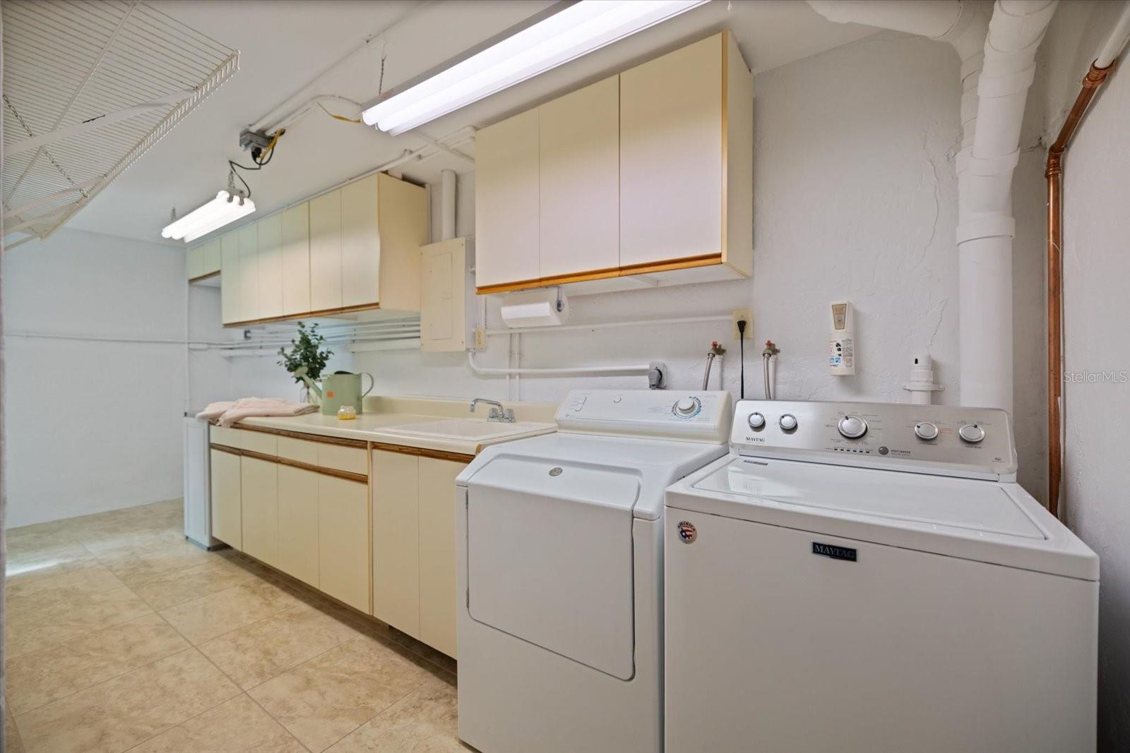 NOKOMIS BAYSHORE CLUB - Residential