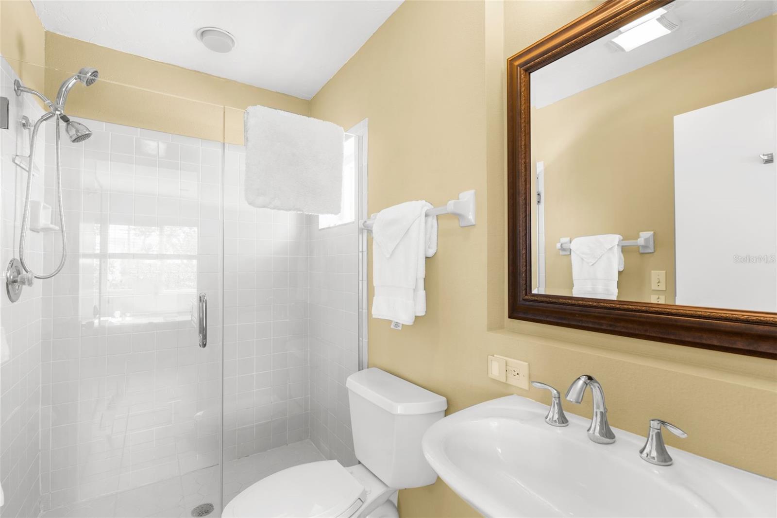 NOKOMIS BAYSHORE CLUB - Residential