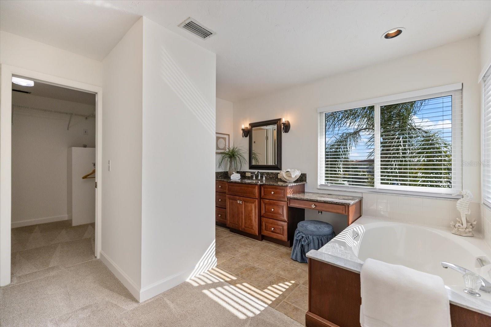 NOKOMIS BAYSHORE CLUB - Residential