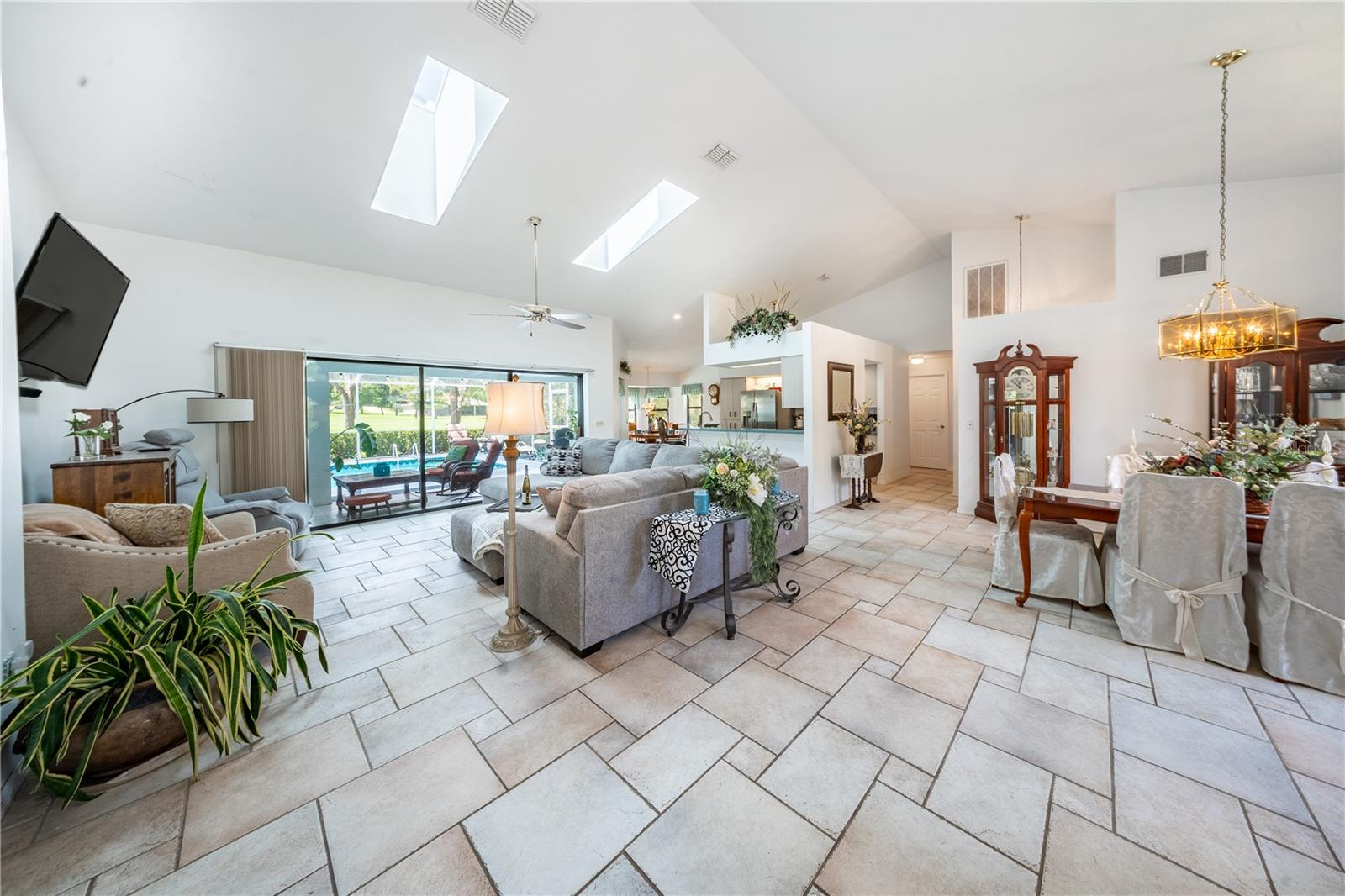 346 E KELLER COURT