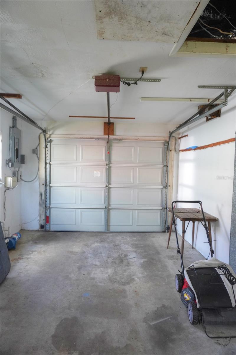 SHERATON SHORES - Residential Lease