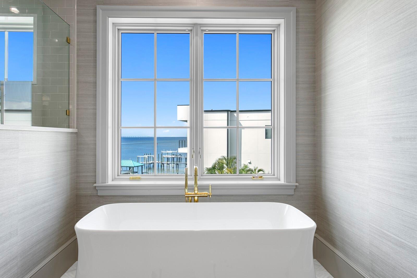 BAYSHORE ESTATES 4 - Residential