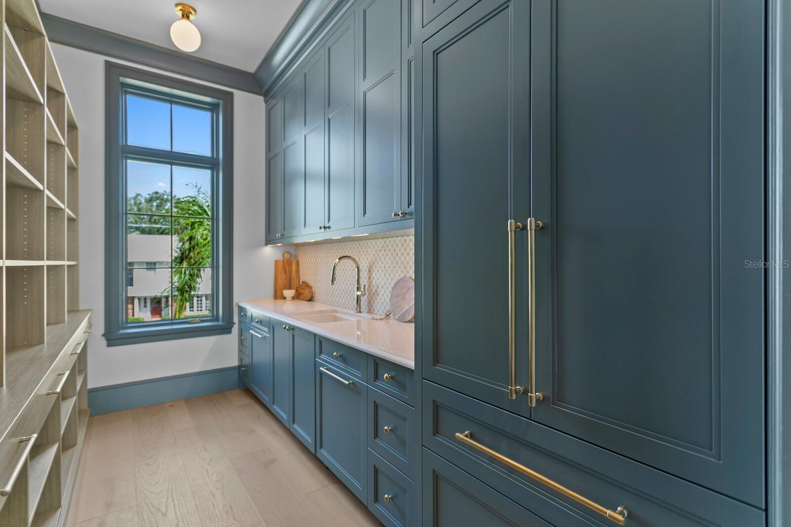 BAYSHORE ESTATES 4 - Residential