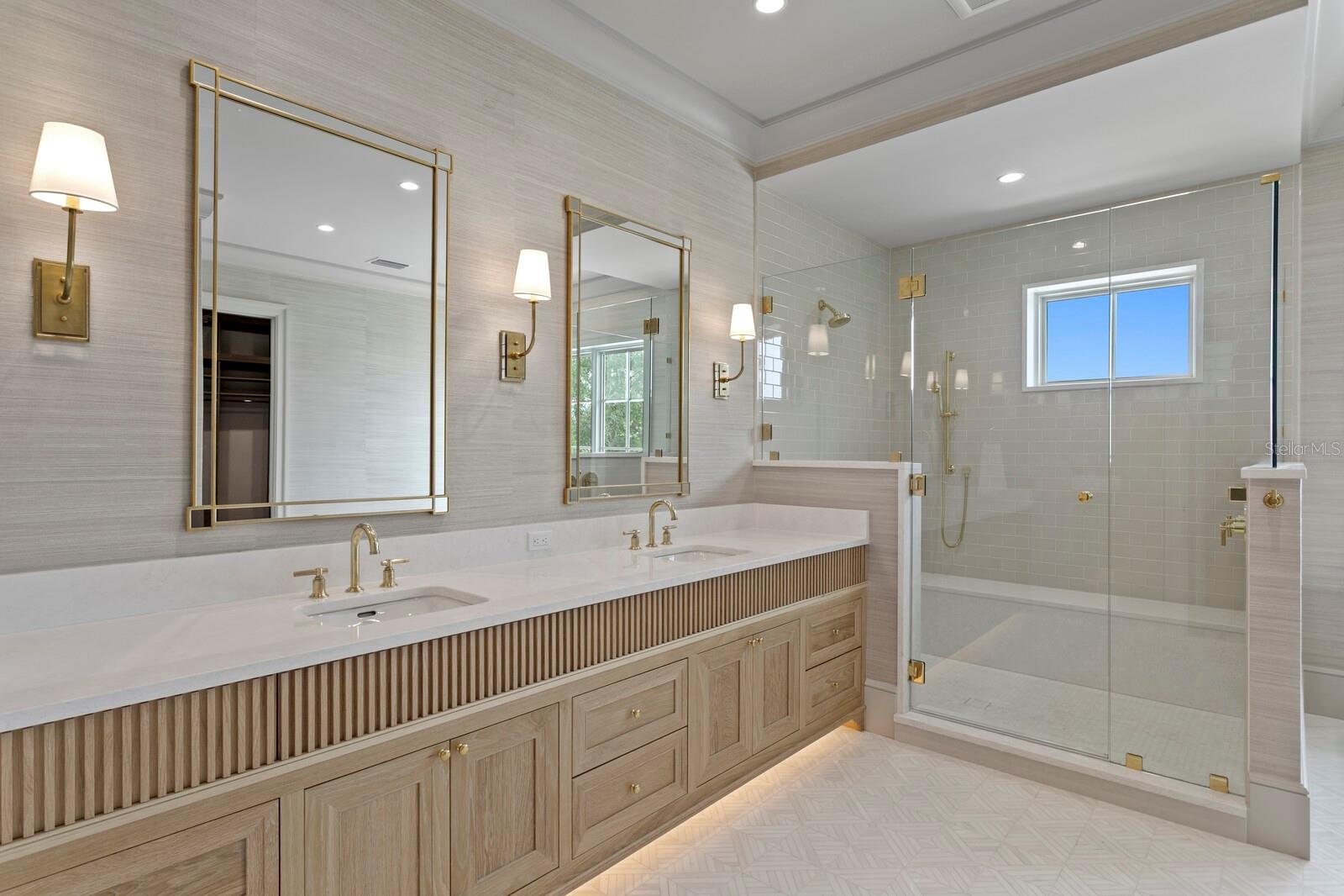 BAYSHORE ESTATES 4 - Residential