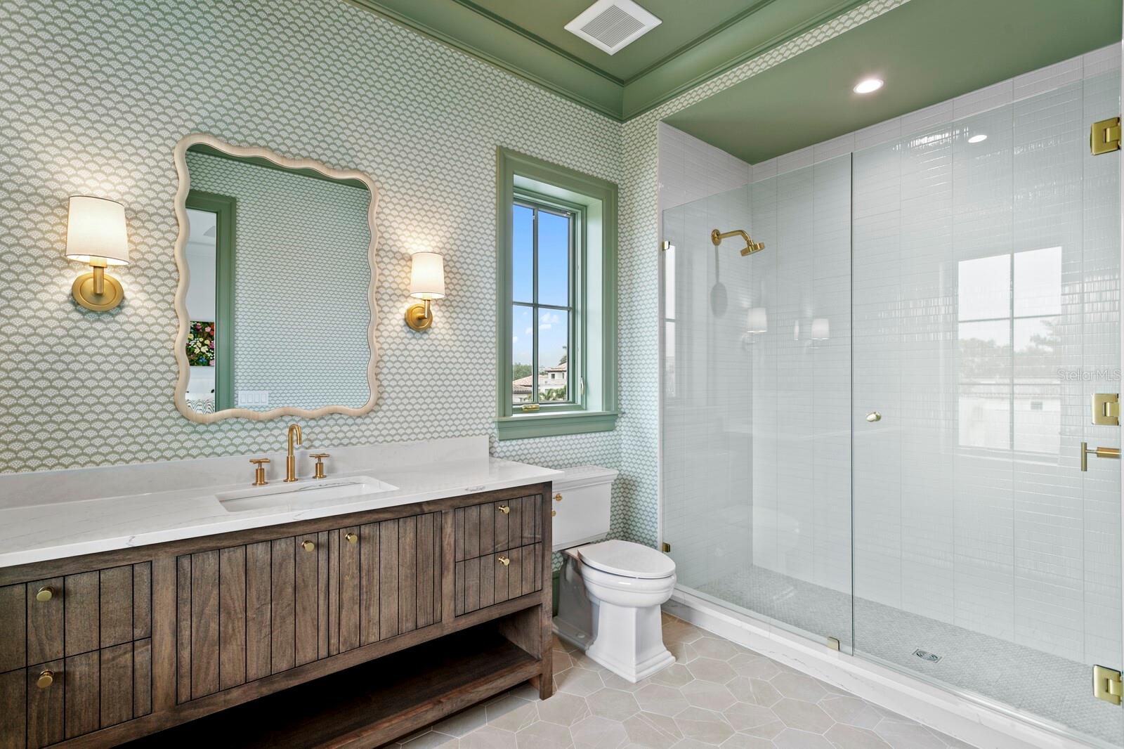 BAYSHORE ESTATES 4 - Residential