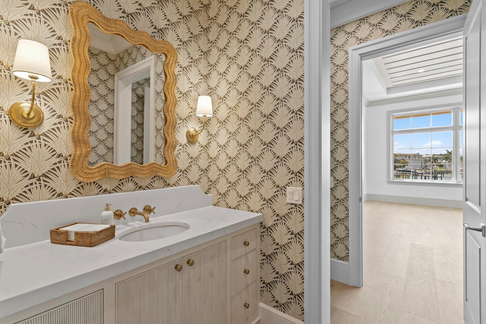 BAYSHORE ESTATES 4 - Residential