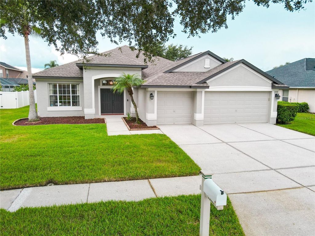 Photo of 22646 Eagles Watch Dr, Land O Lakes, FL 34639 (MLS # TB8426621)