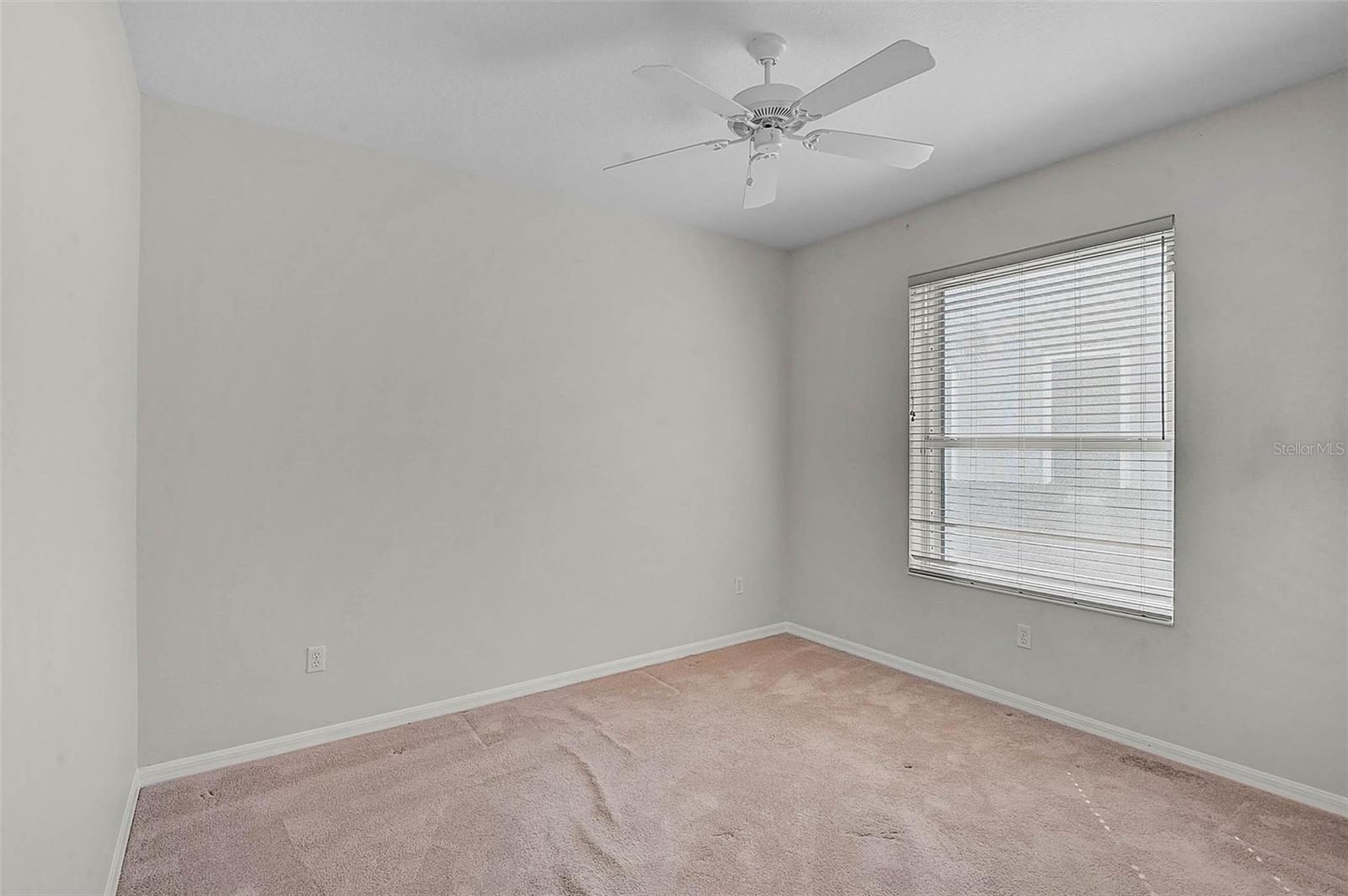 ASHLEY TRACE AT UNIVERSITY PLACE - Residential