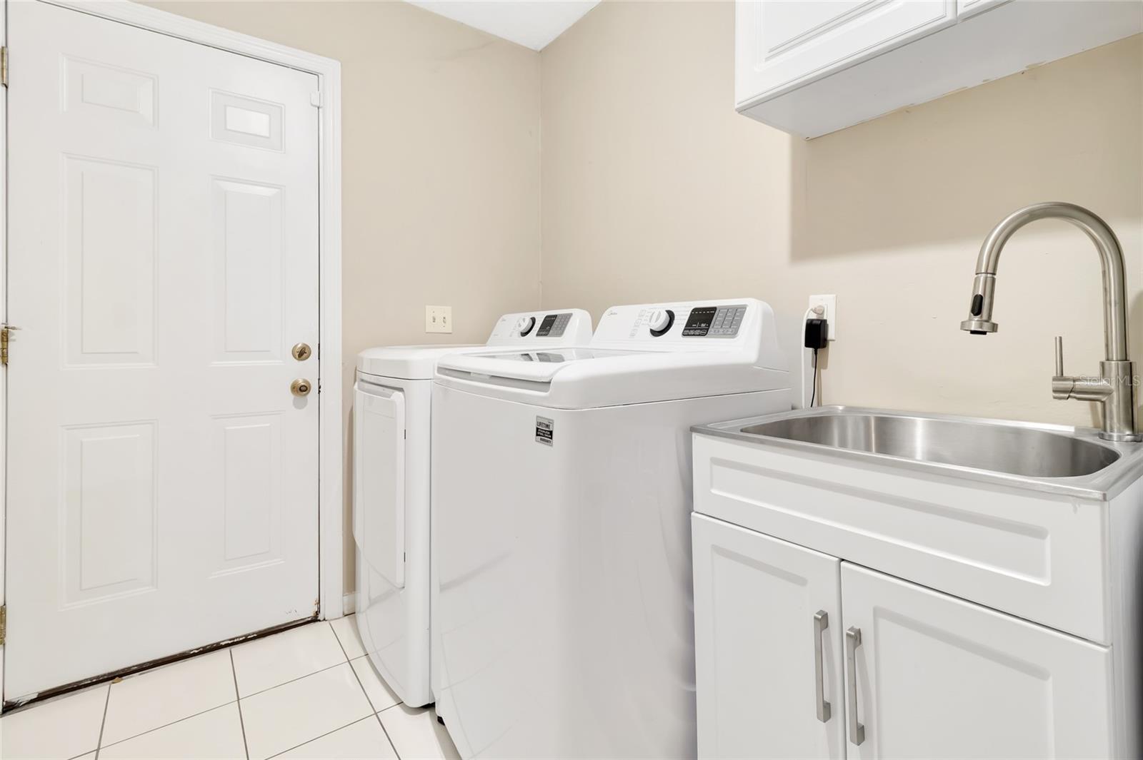 VALENCIA SHORES - Residential