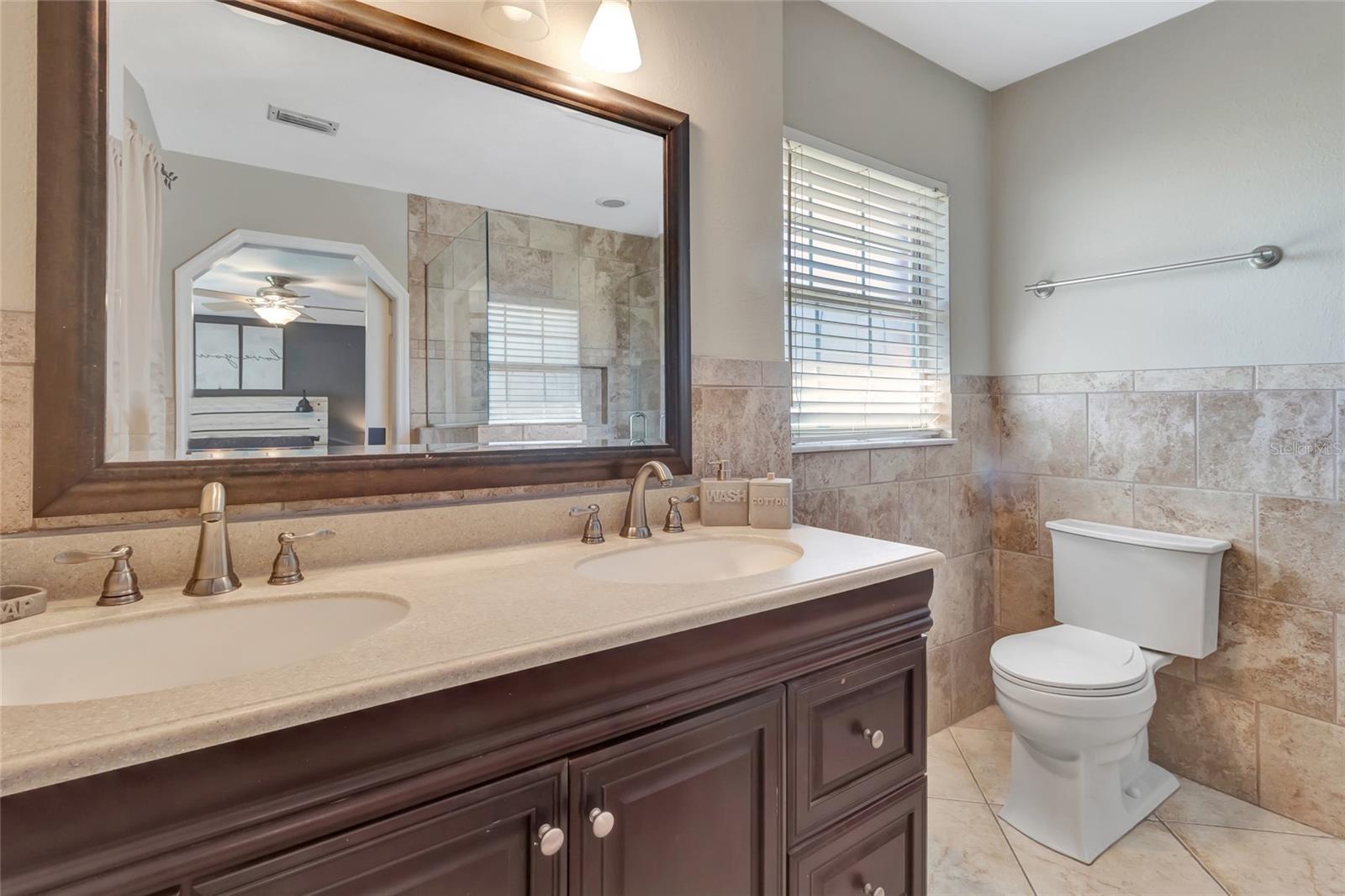 VALENCIA SHORES - Residential