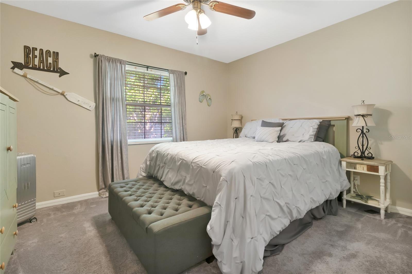 VALENCIA SHORES - Residential