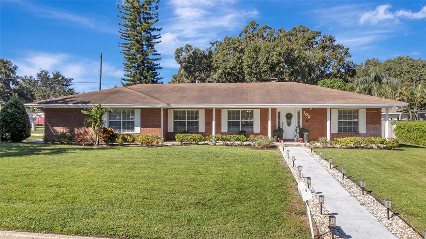 FALL in love with this inviting 3 bedroom 2 bath home perfectly positioned in a corner lot. Situated in the heart of Winter Garden's golf cart district. This charming open floor plan offers the ideal blend of comfort, convenience and location.  This home is just minutes from Plant St, shops, restaurants, Farmer's Market, and festivals. Whether your cruising the neighborhood by golf cart or relaxing on the front porch, this home offers the best of downtown living with a small-town charm.