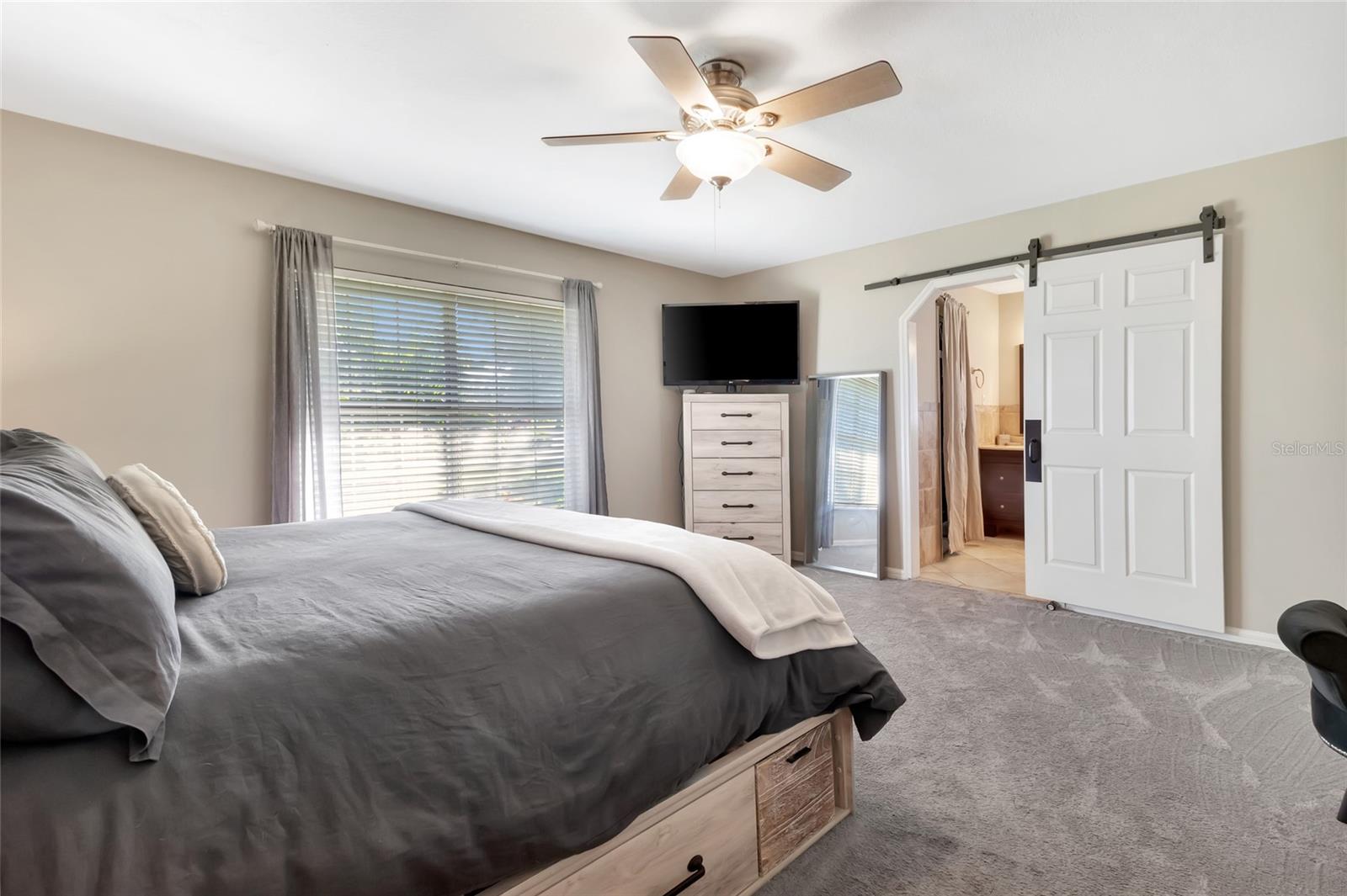 VALENCIA SHORES - Residential